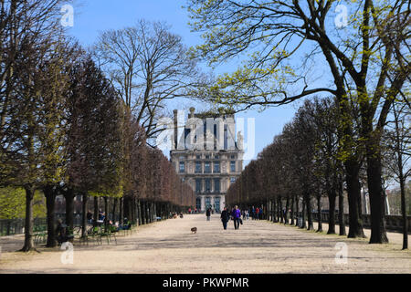 Old couple walking in Jardin des Tuileries Stock Photo
