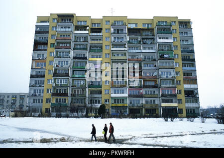 Soviet era residential housing block in the town of Wolomin in the eastern outskirts of Warsaw. Feb 2007 Stock Photo