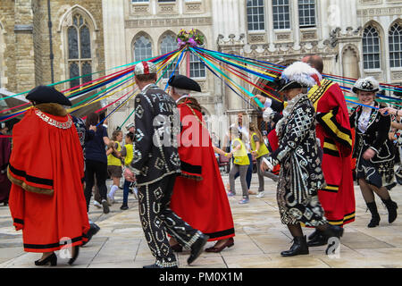 London UK  16 September 2018 Pearly Kings and Queens Harvest Festival at Guildhall Yard,Dressed in their best dark suits covered in hundreds of bright pearl buttons, the Pearly Kings and Queens of London got  together for the biggest event in the Pearly calendar, they celebrate the bounty of the autumn harvest with traditional entertainment in front of Guildhall, before parading through the streets to St Mary Le Bow Church for a service of thanksgiving.With  Morris dancing, maypole dancing, marching bands and lots of colorful characters at this traditional event.@Paul Quezada-Neiman/Alamy Live Stock Photo