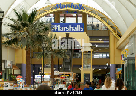 Miami Florida,Marshalls department store,retail,discount