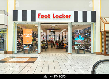 Foot Locker sportswear retailer, shoppin, Stock Video