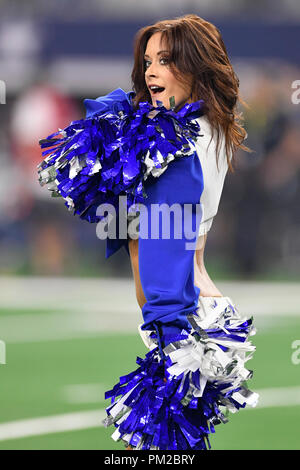 Denver Broncos cheerleaders perform in the first half of an NFL football  game Thursday, Oct. 6, 2022, in Denver. (AP Photo/David Zalubowski Stock  Photo - Alamy