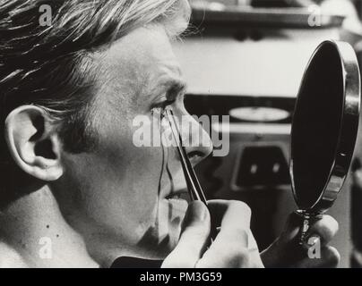 David Bowie, 'The Man Who Fell to Earth' 1976 File Reference # 30732 420THA Stock Photo