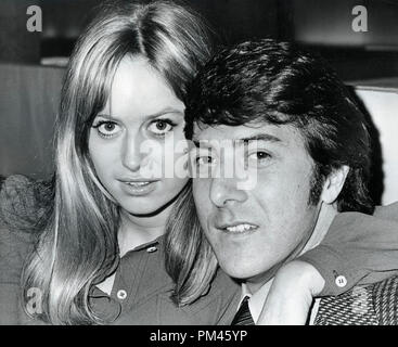 Dustin Hoffman and Susan George at a reception for 'Straw Dogs' January 20,1971. File Reference #1048 007THA © JRC /The Hollywood Archive - All Rights Reserved. Stock Photo