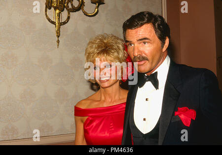 Burt Reynolds and Loni Anderson circa 1988. File Reference #1052 011THA © JRC /The Hollywood Archive - All Rights Reserved. Stock Photo