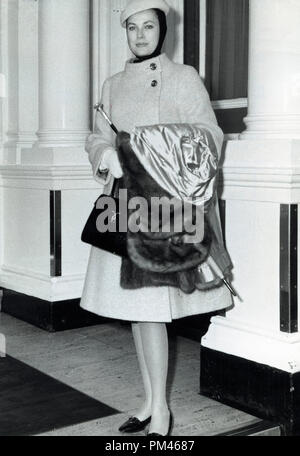 grace-kelly-november141966-