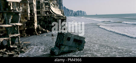Inception Operations Scene INCEPTION 2010 Warner Bros Pictures film with Leonardo DiCaprio centre ...