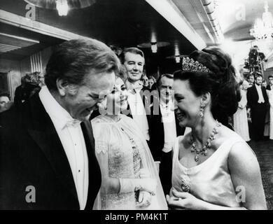 Elizabeth Taylor and Richard Burton meet Princess Margaret at the Royal Film Performance in London, February 2,1967. File Reference #1014 025 THA © JRC /The Hollywood Archive - All Rights Reserved. Stock Photo