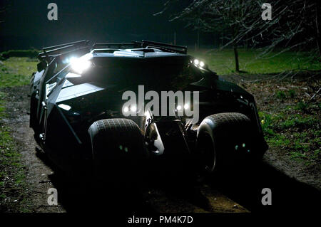 https://l450v.alamy.com/450v/pm4k7d/batman-begins-the-batmobile-2005-warner-brothers-photo-by-david-james-pm4k7d.jpg