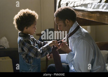 Studio Publicity Still from 'The Pursuit of Happyness' Jaden Smith, Will Smith © 2006 Columbia Pictures Photo credit: Zade Rosenthal   File Reference # 307372571THA  For Editorial Use Only -  All Rights Reserved Stock Photo