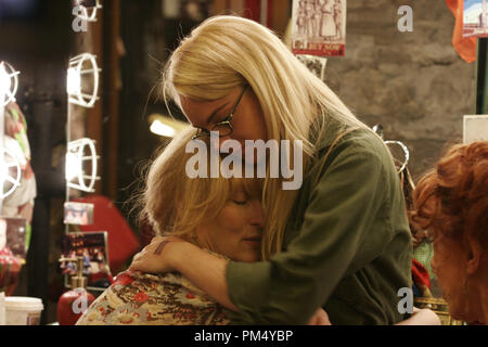 Film Still / Publicity Still from 'A Prairie Home Companion' Meryl Streep, Lindsay Lohan © 2006 Picturehouse Photo Credit: Melinda Sue Gordon  File Reference # 30737348THA  For Editorial Use Only -  All Rights Reserved Stock Photo