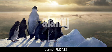 Studio Publicity Still from 'Happy Feet' Mumble, Lovelace © 2006 Warner   File Reference # 307371810THA  For Editorial Use Only -  All Rights Reserved Stock Photo