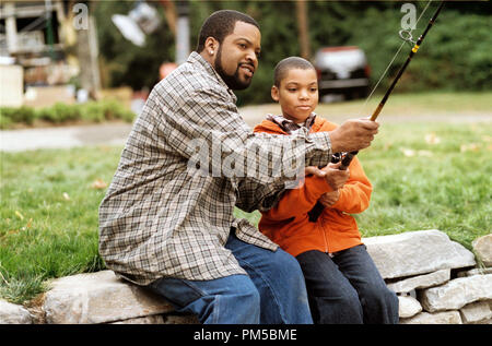 Studio Publicity Still from 'Are We Done Yet?' Ice Cube, Philip Daniel Bolden © 2007 Columbia Pictures Photo credit: Rob McEwan    File Reference # 30738708THA  For Editorial Use Only -  All Rights Reserved Stock Photo