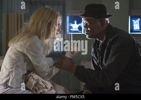 Film Still / Publicity Still from 'Freedomland' Julianne Moore, Samuel L. Jackson © 2006 Sony Pictures Photo Credit: Frank Masi     File Reference # 307361271THA  For Editorial Use Only -  All Rights Reserved Stock Photo