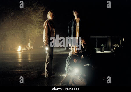 Film Still / Publicity Still from 'The Fog' Maggie Grace, Cole Heppell, Tom Welling, Selma Blair © 2005 Columbia Pictures Photo Credit: Rob McEwan   File Reference # 30736264THA  For Editorial Use Only -  All Rights Reserved Stock Photo