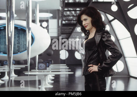 Film Still / Publicity Still from 'Men In Black II' Lara Flynn Boyle © 2002 Columbia Pictures Photo Credit: Melinda Sue Gordon Stock Photo