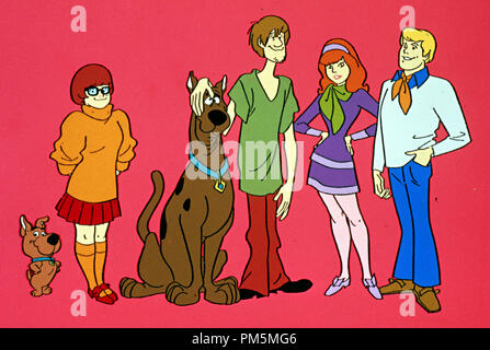 Velma scooby hi-res stock photography and images - Alamy