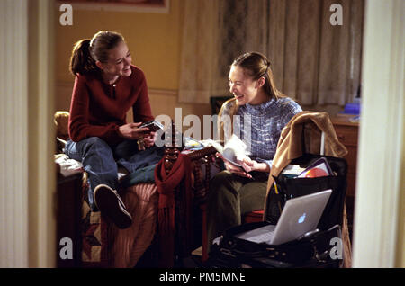 Film Still / Publicity Still from 'Gilmore Girls' (Episode: It Should've Been Lorelai) Alexis Bledel, Liza Weil 2001 Photo credit: Ron Batzdorff   File Reference # 308471021THA  For Editorial Use Only -  All Rights Reserved Stock Photo