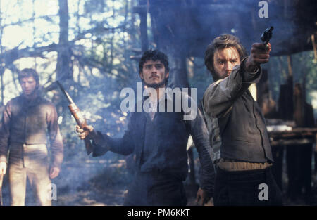 Film Still / Publicity Still from 'Ned Kelly' Orlando Bloom, Heath Ledger, Laurence Kinlan Photo credit: Carolyn Johns © 2004 Focus Features File Reference # 30847618THA  For Editorial Use Only -  All Rights Reserved Stock Photo