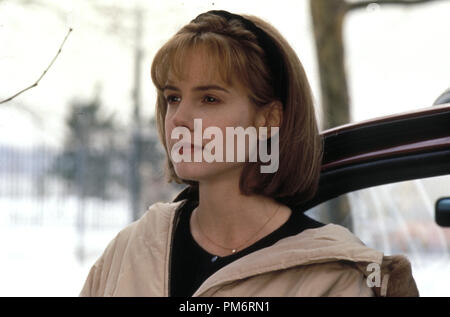 Film Still from 'Boys on the Side' Mary-Louise Parker © 1995 Warner Brothers Photo Credit: David Lee  File Reference # 31043605THA  For Editorial Use Only - All Rights Reserved Stock Photo