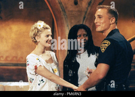 Film Still from 'Boys on the Side' Drew Barrymore, Whoopi Goldberg, Matthew McConaughey © 1995 Warner Brothers Photo Credit: Suzanne Hanover  File Reference # 31043606THA  For Editorial Use Only - All Rights Reserved Stock Photo