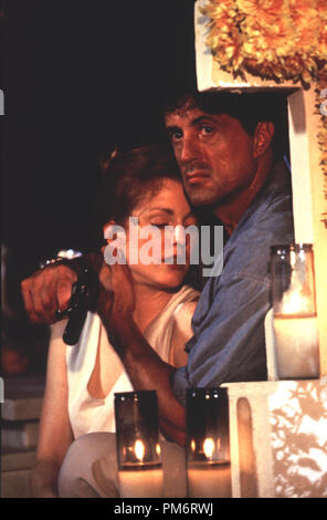 Film Still from 'Assassins' Sylvester Stallone, Julianne Moore © 1995 Warner Brothers Photo Credit: Ralph Nelson  File Reference # 31043649THA  For Editorial Use Only - All Rights Reserved Stock Photo