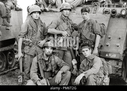 Original Film Title: PLATOON. English Title: PLATOON. Film Director: OLIVER  STONE. Year: 1986. Stars: WILLEM DAFOE; DALE DYE; JOHNNY DEPP; TOM  BERENGER; CHARLIE SHEEN; FOREST WHITAKER; RICHARD EDSON; DAVID NEIDORF;  KEVIN DILLON;