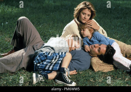 Film Still from 'When a Man Loves a Woman' Meg Ryan, Andy Garcia, Tina Majorino, Mae Whitman © 1994 Touchstone Photo Credit: Peter Sorel   File Reference # 31129007THA  For Editorial Use Only - All Rights Reserved Stock Photo