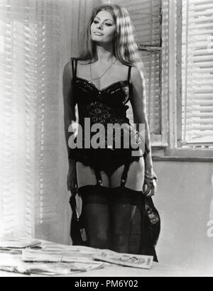 SOPHIA LOREN, YESTERDAY TODAY AND TOMORROW, 1963 Stock Photo - Alamy