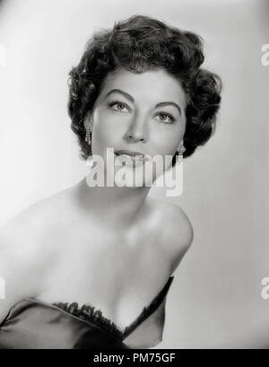 Studio Publicity Still: Ava Gardner circa 1943 File Reference # 31780 ...