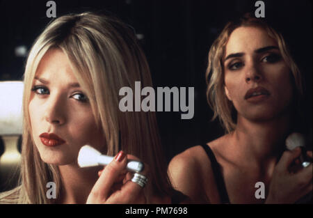 Film Still / Publicity Still from 'Body Shots' Tara Reid, Amanda Peet © 1999 New Line Photo Credit: Neil Jacobs   File Reference # 30973158THA  For Editorial Use Only -  All Rights Reserved Stock Photo