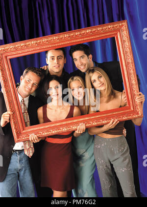 Film Still / Publicity Still from 'Friends' Matthew Perry, Courteney Cox Arquette, Matt LeBlanc, Lisa Kudrow, Matt LeBlanc, Lisa Kudrow, David Schwimmer, Jennifer Aniston circa 1999 - 2000 Photo Credit: Jon Ragel   File Reference # 30973341THA  For Editorial Use Only -  All Rights Reserved Stock Photo