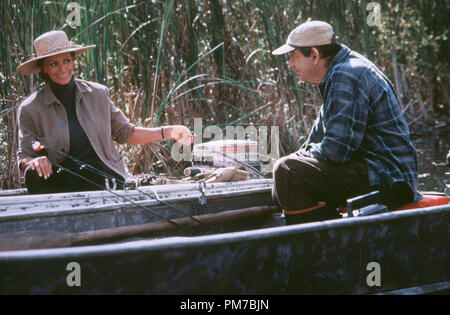 Film Still from 'Grumpier Old Men' Sophia Loren, Walter Matthau © 1995 Warner Photo Credit: Ron Phillips  File Reference # 31043337THA  For Editorial Use Only - All Rights Reserved Stock Photo
