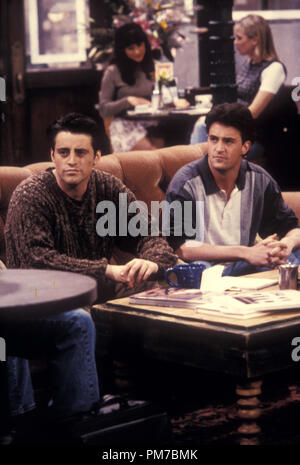 Film Still from 'Friends' Matt LeBlanc,  Matthew Perry 1995    File Reference # 31043361THA  For Editorial Use Only - All Rights Reserved Stock Photo