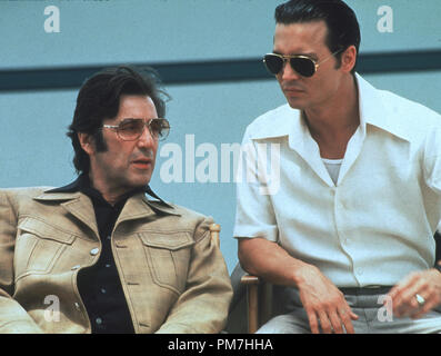 Film Still from 'Donnie Brasco' Al Pacino, Johnny Depp © 1997 Tri Star  File Reference # 31013368THA  For Editorial Use Only - All Rights Reserved Stock Photo