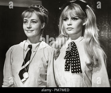 Jeanne Moreau and Brigitte Bardot 'Viva Maria' 1965  File Reference # 31202 288THA Stock Photo