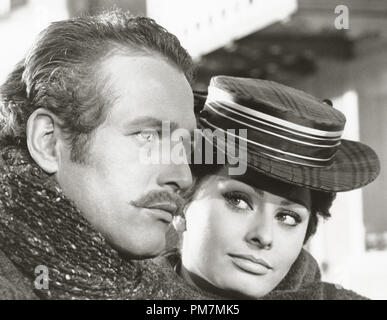 Paul Nwman and Sophia Loren, 'Lady L' 1965 MGM File Reference # 31202 370THA Stock Photo