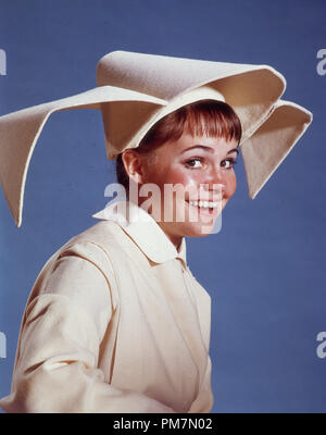 Sally Field, 'The Flying Nun' circa 1968. File Reference # 31202 580THA Stock Photo