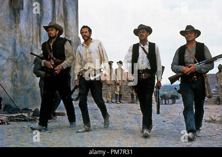 Studio Publicity Still: 'The Wild Bunch' Ben Johnson, Warren Oates, William Holden, Ernest Borgnine 1969 Warner   File Reference # 31386 1120THA Stock Photo