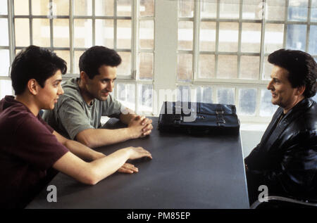 Film still or Publicity still from 'My Cousin Vinny' Ralph Macchio, Mitchell Whitfield, Joe Pesci © 1992 20th Century Fox Photo Credit: Ben Glass All Rights Reserved   File Reference # 31487 168THA  For Editorial Use Only Stock Photo