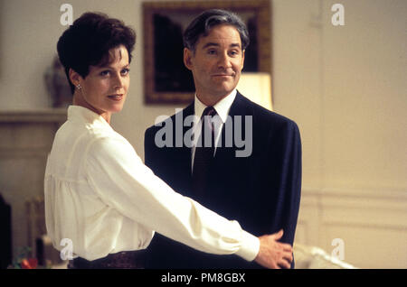 DAVE SIGOURNEY WEAVER, KEVIN KLINE Date: 1993 Stock Photo - Alamy