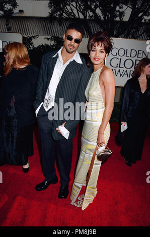 Shemar Moore and Halle Berry at 1997 Golden Globe Awards © JRC /The