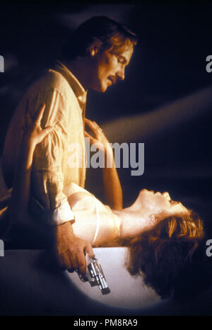 Studio Publicity Still from 'Body Heat' William Hurt, Kathleen Turner © 1981 Warner All Rights Reserved   File Reference # 31713191THA  For Editorial Use Only Stock Photo