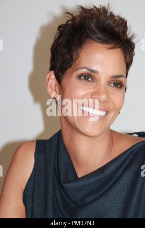 Halle Berry 'The Call' Portrait Session, March 13, 2013. Reproduction by American tabloids is absolutely forbidden. File Reference # 31901 021JRC  For Editorial Use Only -  All Rights Reserved Stock Photo