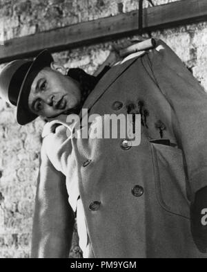 Studio Publicity Still: 'On the Waterfront' Rod Steiger 1954 Columbia  File Reference # 31780 156THA Stock Photo