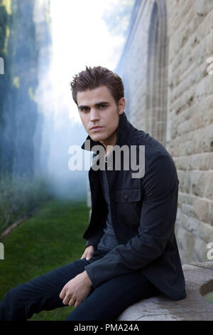 The Vampire Diaries Season 1 (2009-2010)  Paul Wesley Stock Photo