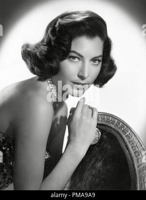 Studio Publicity Still: Ava Gardner circa 1943 File Reference # 31780 ...