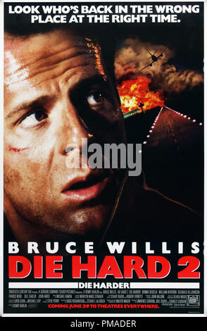 Die Hard 2: Die Harder - US Poster 1990 20th Century Fox  Bruce Willis   File Reference # 32509 117THA Stock Photo