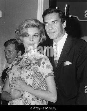 Barbara Bain, Martin Landau, stars of 'Mission Impossible', circa 1966 © JRC /The Hollywood Archive - All Rights Reserved  File Reference # 32509 816THA Stock Photo