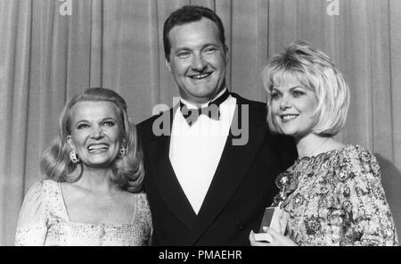 Gena Rowlands, Randy Quaid, Ann Jillian at the 46th Annual Golden Globe Awards, 1989  File Reference # 32509 929THA Stock Photo